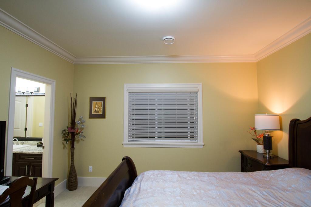 Feng Lu House Hotel Richmond Bagian luar foto