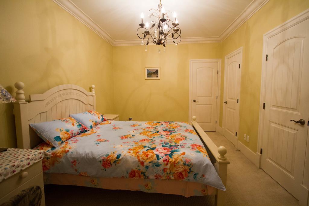 Feng Lu House Hotel Richmond Bagian luar foto