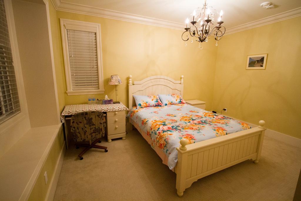 Feng Lu House Hotel Richmond Bagian luar foto